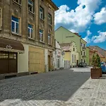 Moro Accommodation-Postavarului